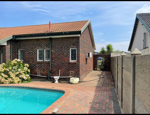 5 BEDROOM HOUSE FOR SALE IN VANDERBIJLPARK SE 2